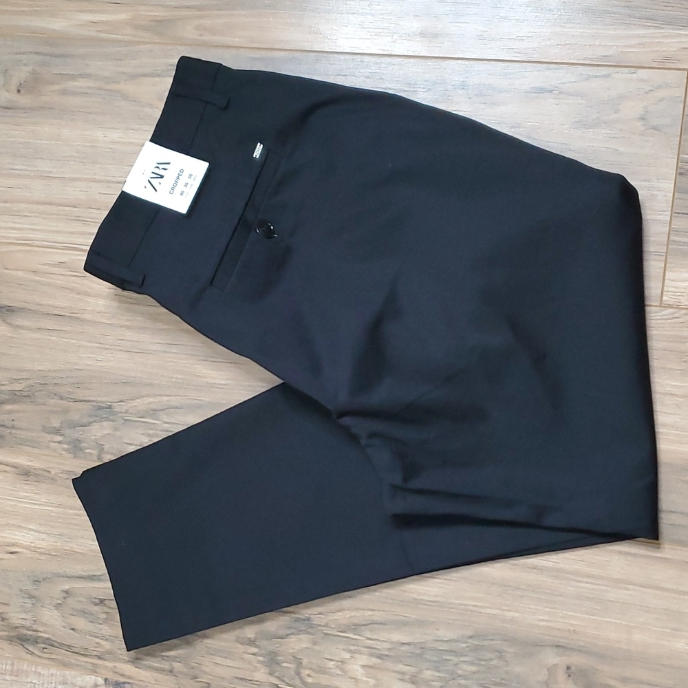 Zara Black Plus Size Cropped Fit Trouser Pants